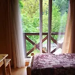 Cube Πανσιόν 3*